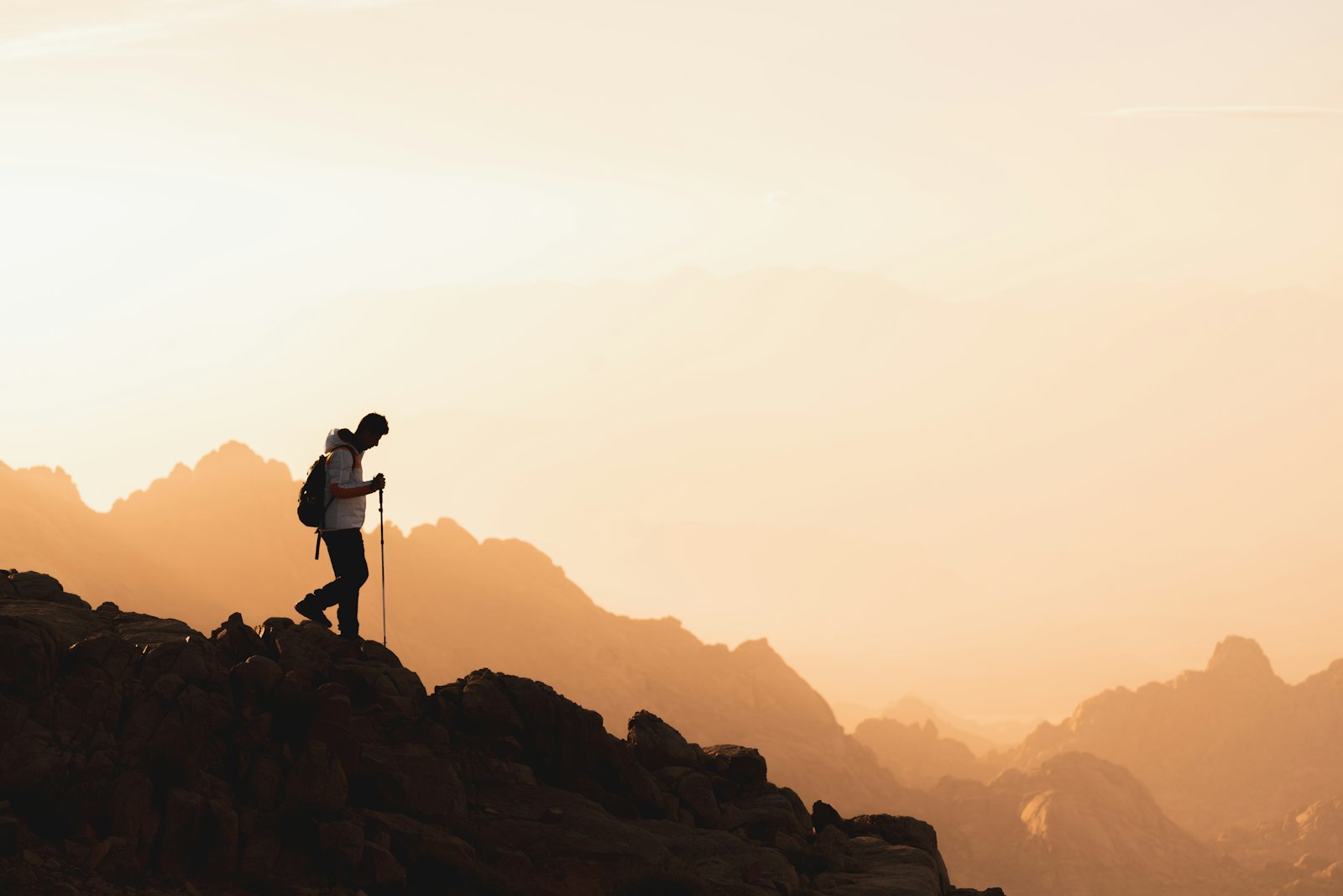 How to Choose Off-Grid Internet